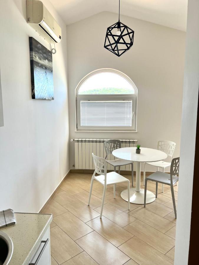 Apartments Villa Marina Rogoznica  Buitenkant foto